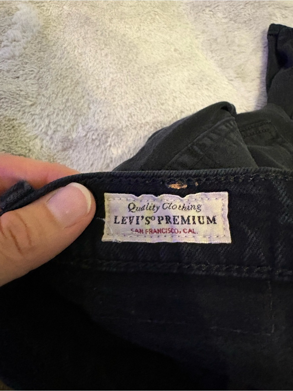 Levi's Ribcage Straight Ankle Jeans - Picture 4 of 7